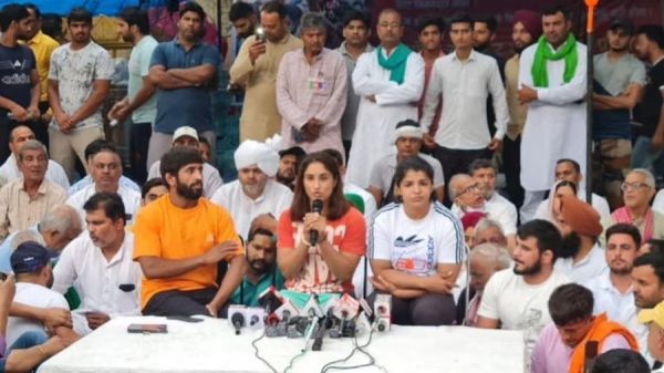 इधर 'मन की बात' का पूरा हुआ 100 वां एपिसोड... उधर पहलवानों ने कहा... मोदी जी सुन लो हमारी भी मन की बात