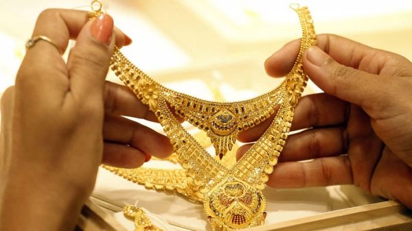 सोना खरीदने&mdash;बेचने के नियम में बड़ा बदलाव... सवाल...? क्या होगा सालों पहले खरीदे सोने का..? पढ़िए 