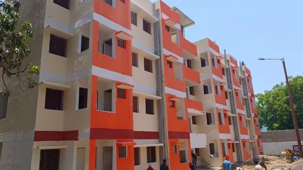 पहले ​हुआ आतंक का अंत... फिर कब्जाई जमीन पर सरकार का अधिग्रहण... अब जरुरतमंदों को मिलेगा अपना छत