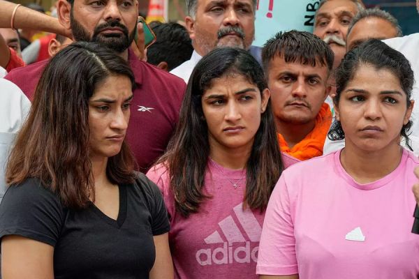 इंटरनेशनल रेफरी ने खोला बृजभूषण सिंह की बदनीयती का चिट्ठा... महिला पहलवानों के पक्ष में देंगे गवाही