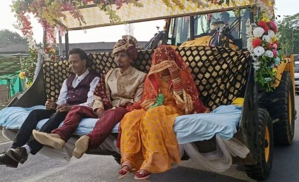 VIRAL VIDEO : एक विवाह ऐसा भी... वायरल वीडियो देख नहीं रोक पाएंगे हंसी... पर बन गया यादगार