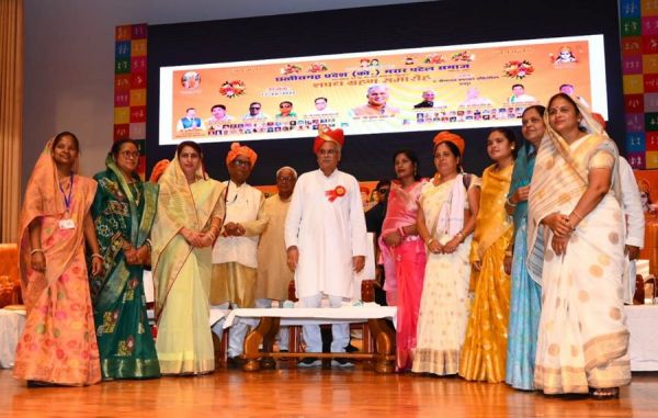 छत्तीसगढ़ में पसरा टैक्स वसूलने वालों की नहीं खैर... मुख्यमंत्री बघेल ने कहा, तत्काल करें शिकायत