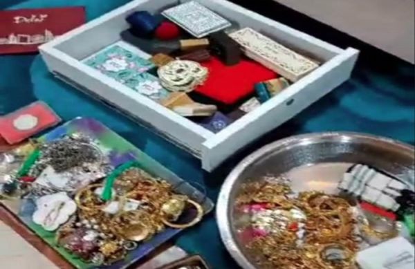 सरकारी अस्पताल का पूर्व स्टोर कीपर निकला... करोड़ो का आसामी... दो साल पहले हो चुका है रिटायर