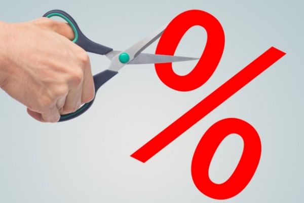 घाटे का सौदा साबित होने लगा फिक्सड डिपॉजिट... 5 बैंकों ने घटाए ब्याज दर... अन्य बैंक भी चल पड़े उसी राह