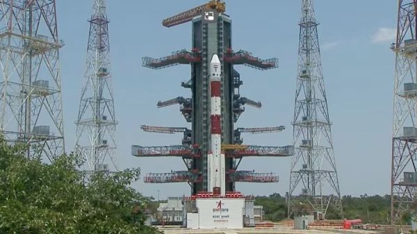 ISRO ने लॉंच किया सूर्य मिशन यानी Aditya-L1... दुनियाभर की टिकी निगाह... लॉंचिंग पर लगे भारत माता की जयघोष के नारे