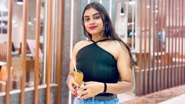 रायपुर की युवती की मुंबई में हत्या... मामले में एक संदेही गिरफ्तार... एयर&mdash;होस्टेस के तौर पर कर रही थी ट्रेनिंग