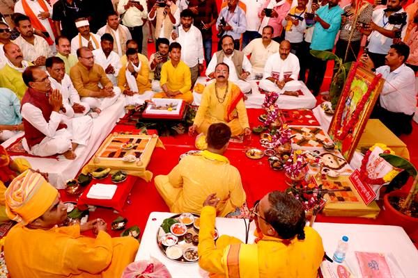 उज्जैन बदल गया श्री महाकाल महालोक से अब ओरछा बदलेगा श्री रामराजा लोक से