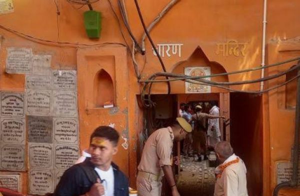 अयोध्या में हनुमानगढ़ी के साधु राम सहारे दास की गला रेतकर हत्या&hellip; मंदिर के अंदर मिली लाश