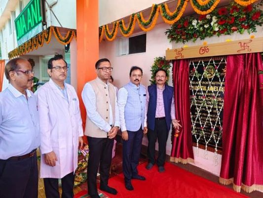 पारादीप पत्&zwj;तन में 13 करोड़ रुपये से अधिक लागत वाली महत्&zwj;वपूर्ण परियोजनाएं शामिल की गई, जिनसे बुनियादी ढांचे और सेवाओं में वृद्धि होगी