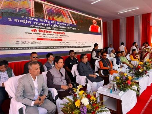 केंद्रीय मंत्री नितिन गडकरी ने नागालैंड में 29 राष्ट्रीय राजमार्ग परियोजनाओं की प्रगति की समीक्षा की