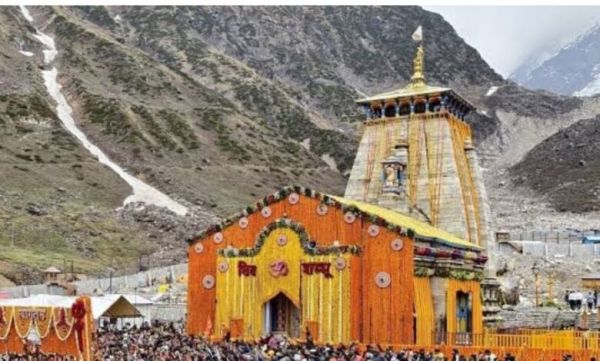 केदारनाथ यात्रा रोकी गई, भारी बारिश की वजह से लिया गया फैसला