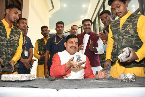 बाघ सहित सभी वन्यजीवों के बेहतर संरक्षण और प्रबंधन का आदर्श केन्द्र बना मध्यप्रदेश :  डॉ. यादव