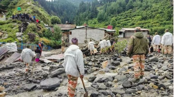 उत्तराखंड में तबाही के बाद बढ़ा खतरा