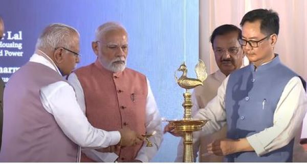 प्रधानमंत्री मोदी ने सांसदों के लिए 184 नए फ्लैटों का किया उद्घाटन