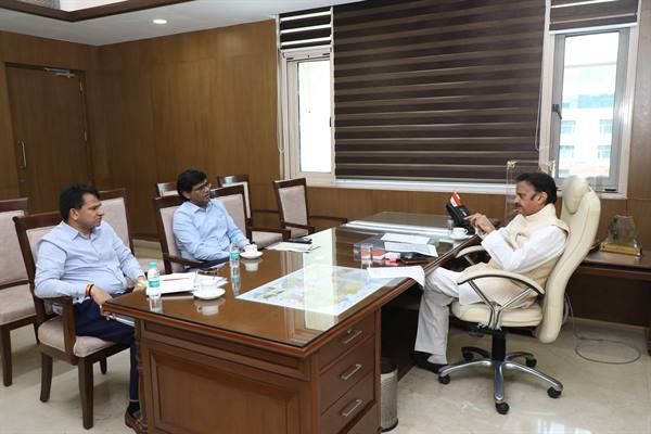 उप मुख्यमंत्री शुक्ल ने विंध्य क्षेत्र और प्रभार ज़िले सागर के सड़क निर्माण कार्यों की समीक्षा की