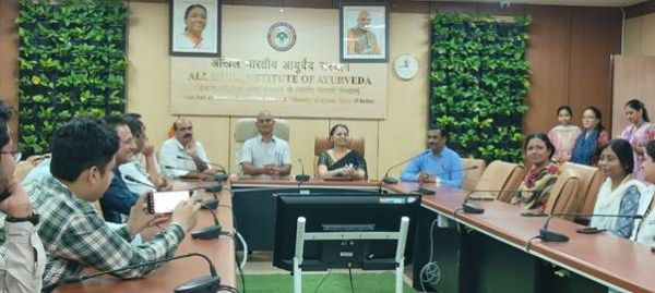 प्रदीप कुमार प्रजापति ने अखिल भारतीय आयुर्वेद संस्थान (AIIA), नई दिल्ली के निदेशक का पदभार ग्रहण किया