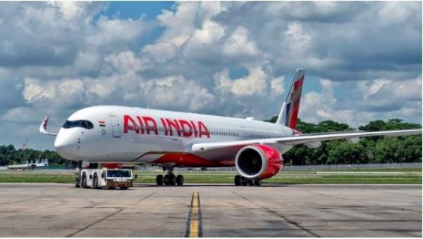 नई दिल्ली: आईजीआई एयरपोर्ट पर बम धमकी, जांच में निकली झूठी, अचानक मचा हड़कंप