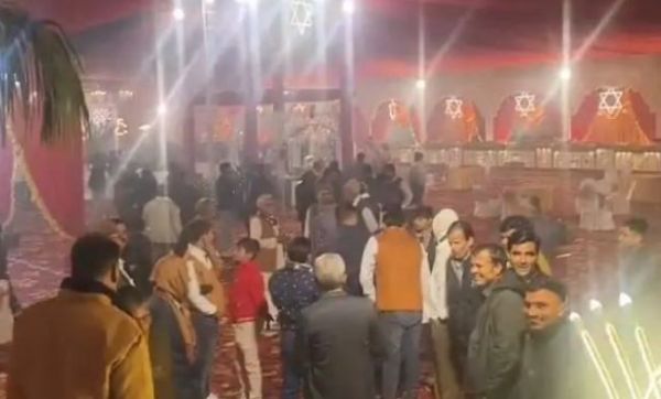 इटावा: बारात स्वागत के दौरान दुल्हन पक्ष के बैग से 8 लाख रुपये की चोरी, मैरिज होम में हड़कंप