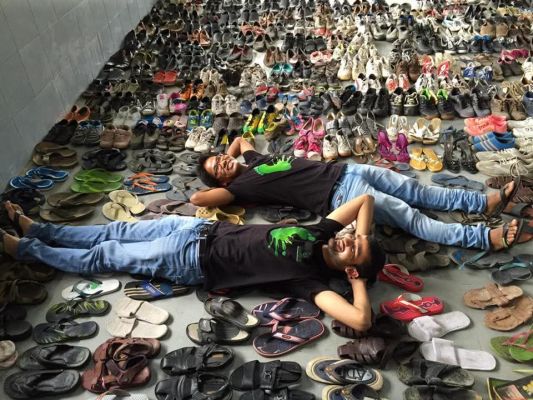 दो युवाओं ने पेश की समाजसेवा की मिसाल... फटे-पुराने जूतों से खड़ा किया करोड़ों का व्यापार