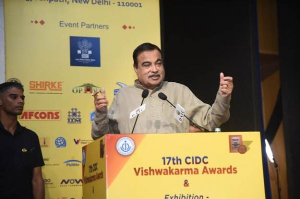 निर्माण क्षेत्र में वैकल्पिक ईंधन और नवोन्मेषी प्रौद्योगिकियों को अपनाने का आह्वान