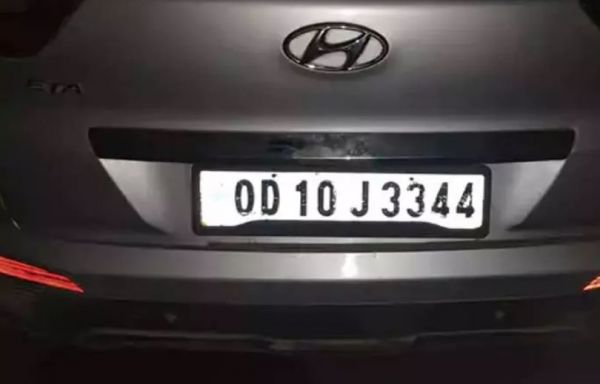 गांजा तस्करों की कार पलटी, भारतमाला मार्ग पर बड़ा तस्करी मामला