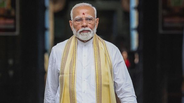 प्रधानमंत्री ने जलियांवाला बाग के शहीदों को श्रद्धांजलि अर्पित की