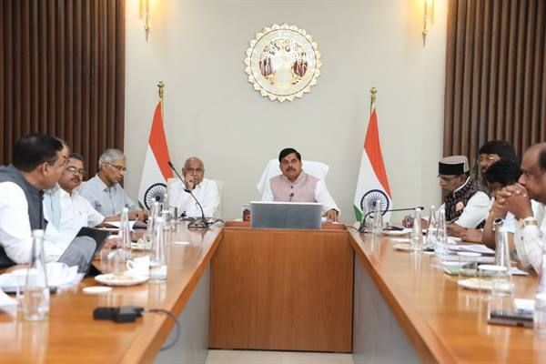 प्रदेश में सहकार से हो रहा है डेयरी गतिविधियों का विस्तार : मुख्यमंत्री डॉ. यादव