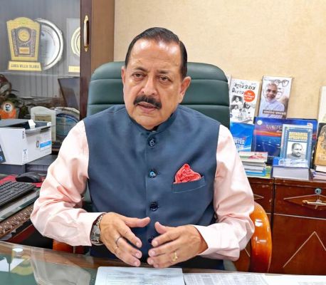 सरल सावधानियों से बचा जा सकता है भीषण गर्मी के प्रभाव सेः डॉ. जितेंद्र सिंह