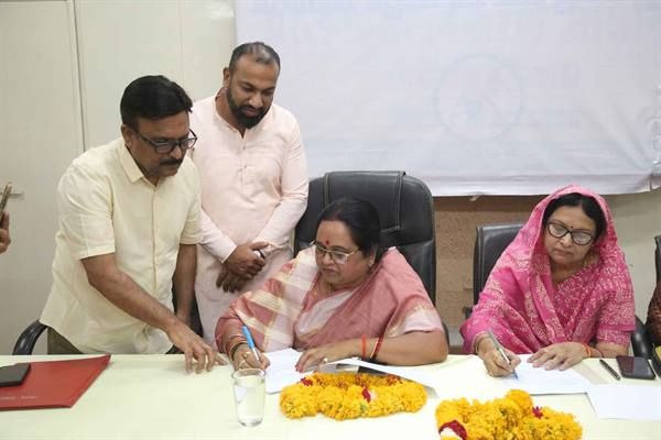 समाज को मानसिकता में बदलाव लाए बिना स्थायी सुधार संभव नहीं