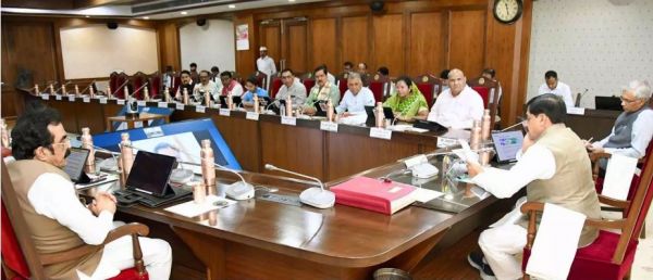 MP कैबिनेट ने विकास कार्यों, किसानों और जन कल्याण के लिए 30,055 करोड़ रुपये मंज़ूर किए