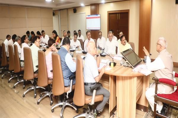 सिकल सेल उन्मूलन प्रयासों को दें सघनता : राज्यपाल पटेल
