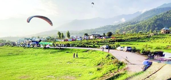 Palampur बीड़-बिलिंग में 15 जुलाई से 15 सितंबर तक पैराग्लाइडिंग पर प्रतिबंध