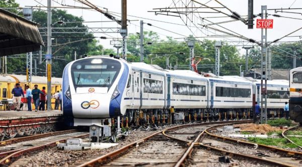 UP मथुरा से वाराणसी तक दौड़ेगी वंदे भारत