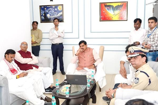 बाढ़ प्रभावितों की सुरक्षा सर्वोपरि, हर व्यक्ति तक पहुंचायेंगे राहत : मुख्यमंत्री डॉ. यादव