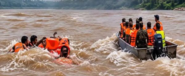 नर्मदा में बड़ा हादसा इंजन फेल होने से 15 जवानों से भरी मोटरबोट डूबी