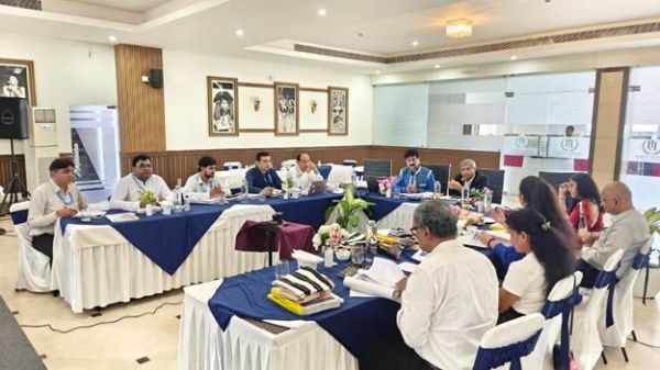 ईटानगर में सीसीआरएएस की 106वीं आंतरिक वित्त समिति की हुई बैठक