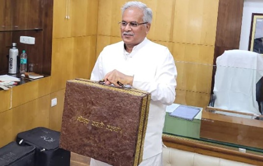 BIG BREAKING : सीएम भूपेश 6 मार्च को पेश कर सकते हैं बजट... सरकार पर टिकी हर वर्ग की निगाहें... बेहद खास होने के आसार
