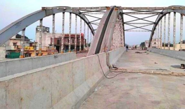  सावधान.....। राजधानी से भिलाई जा रहे है तो इस रास्ते का न करें उपयोग