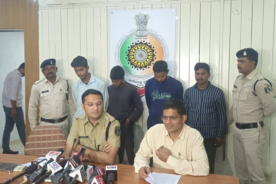 फर्जी कस्टमर केयर अधिकारी बनकर लाखों की ठगी, जामताड़ा गिरोह के 4 गिरफ्तार