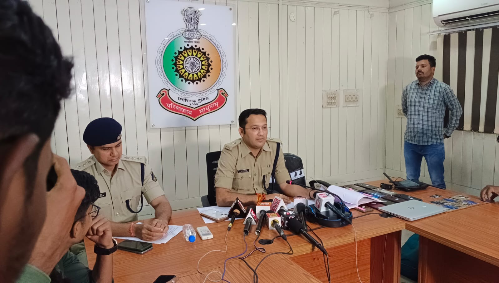 डिजीटल करेंसी खरीदने-बेचने के नाम पर ठगी, दिल्ली के अंतराज्यीय आरोपी सहित दो गिरफ्तार