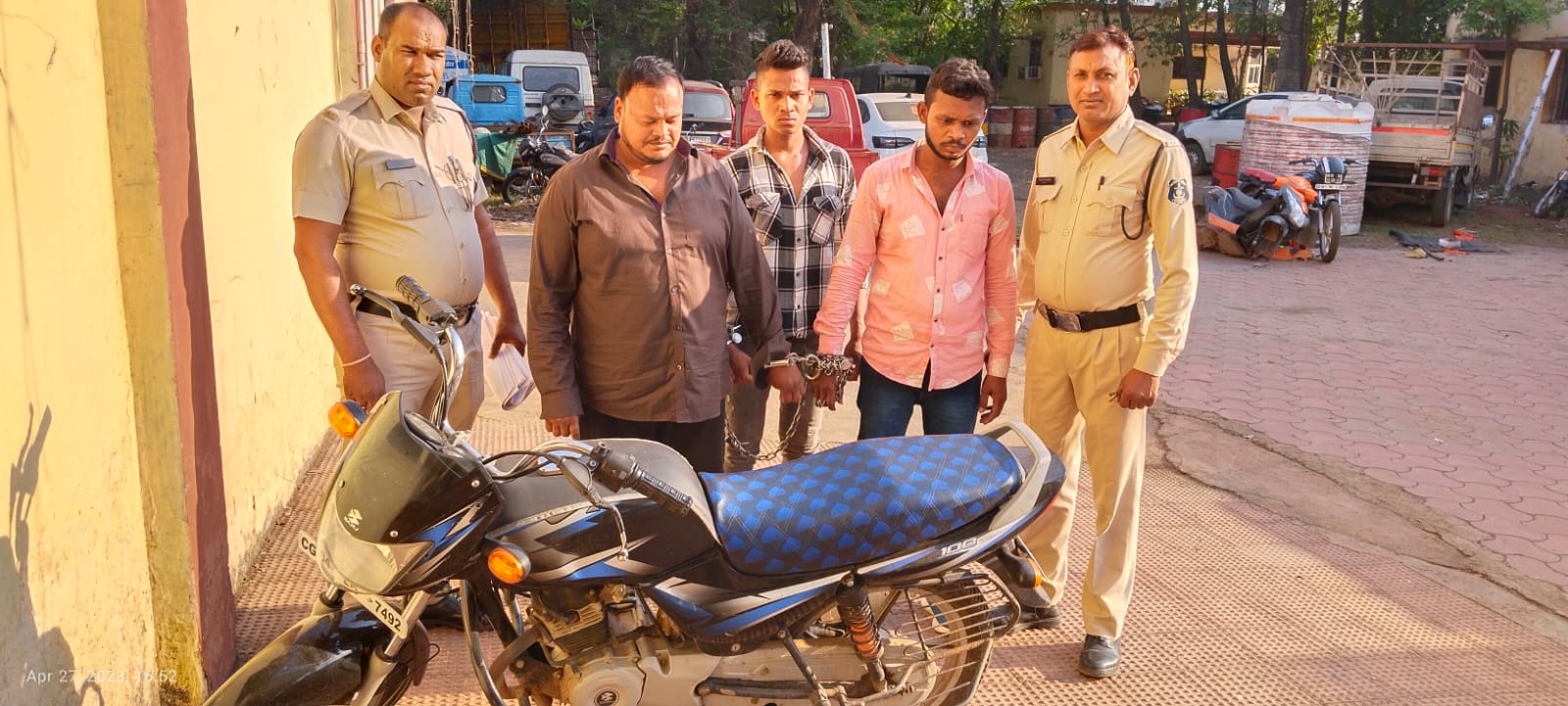  सूने मकान में चोरी करने वाले दो अंतर्राज्यीय आरोपी सहित कुल तीन गिरफ्तार