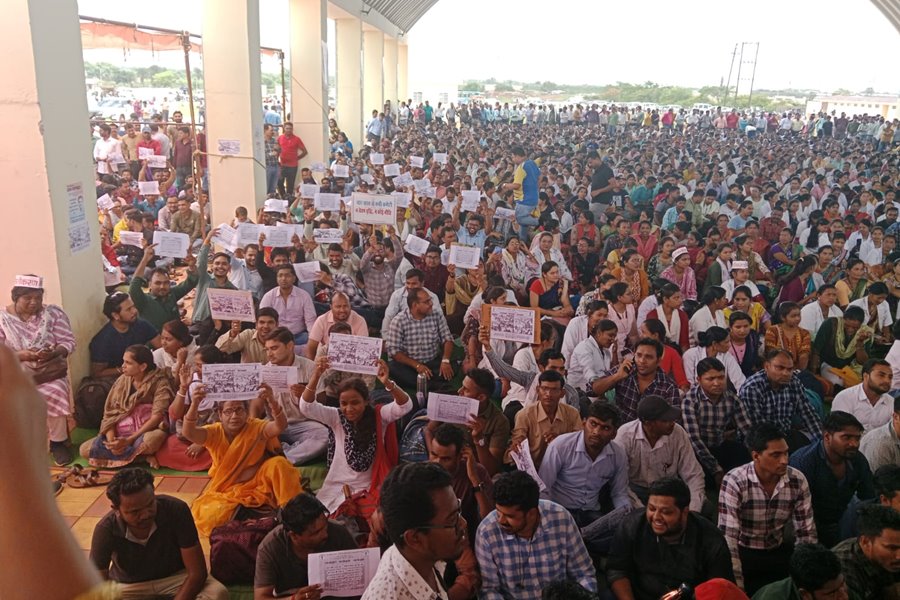 अतिथि व्याख्याताओं ने सरकार को संदेश देने... पकड़ी आंदोलन की राह... हजारों की तादाद में उमड़ी ऐतिहासिक भीड़