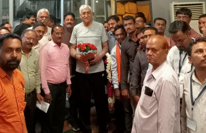 बिजली कर्मचारी महासंघ के अध्यक्ष और प्रतिनिधि मंडल ने की नये ऊर्जा मंत्री सिंहदेव से मुलाकात