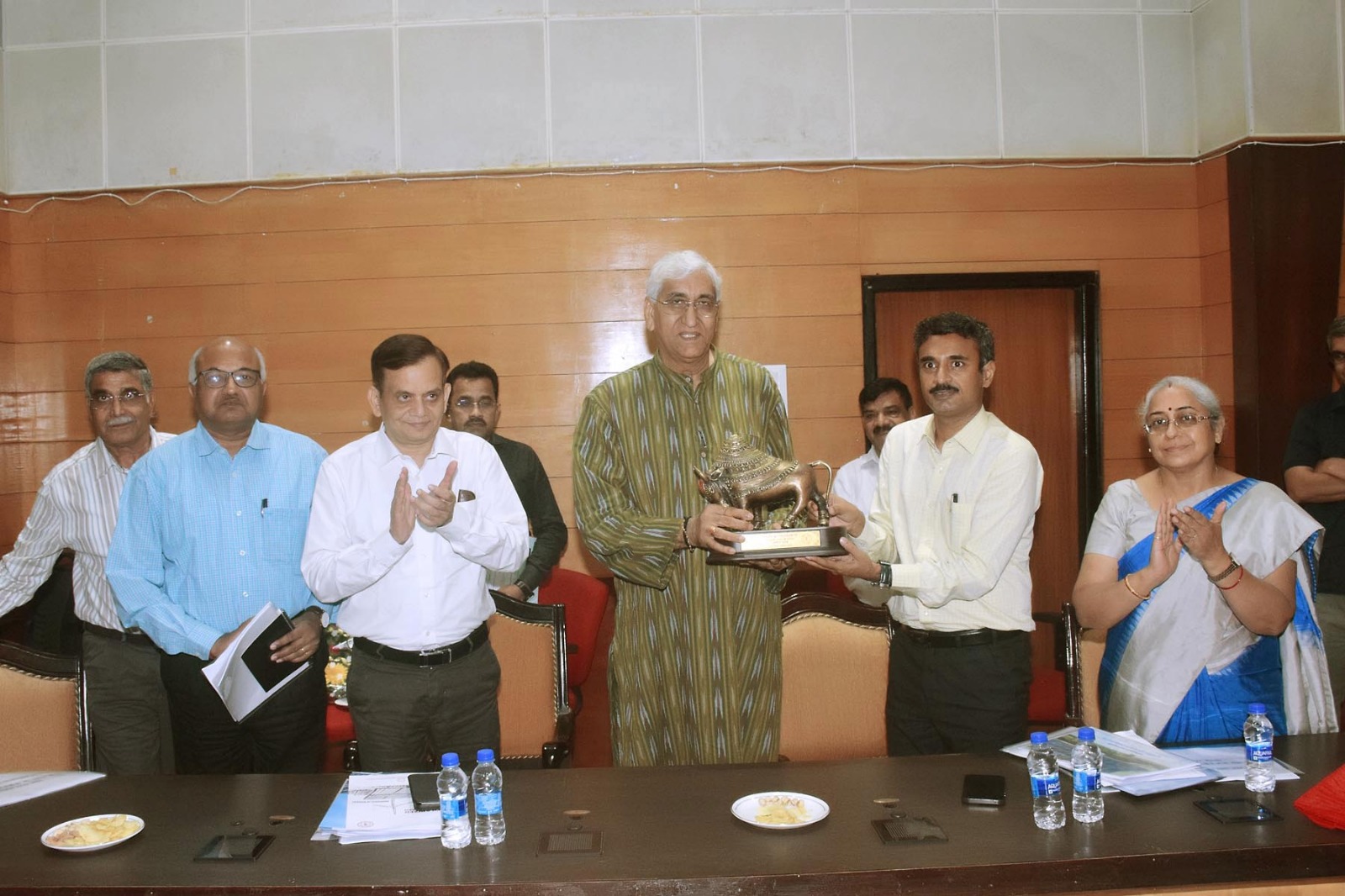 उपमुख्यमंत्री श्री सिंहदेव ने प्रभार संभालने के बाद पहली बैठक में  विद्युत उत्पादन की नई संभावनाओं की समीक्षा