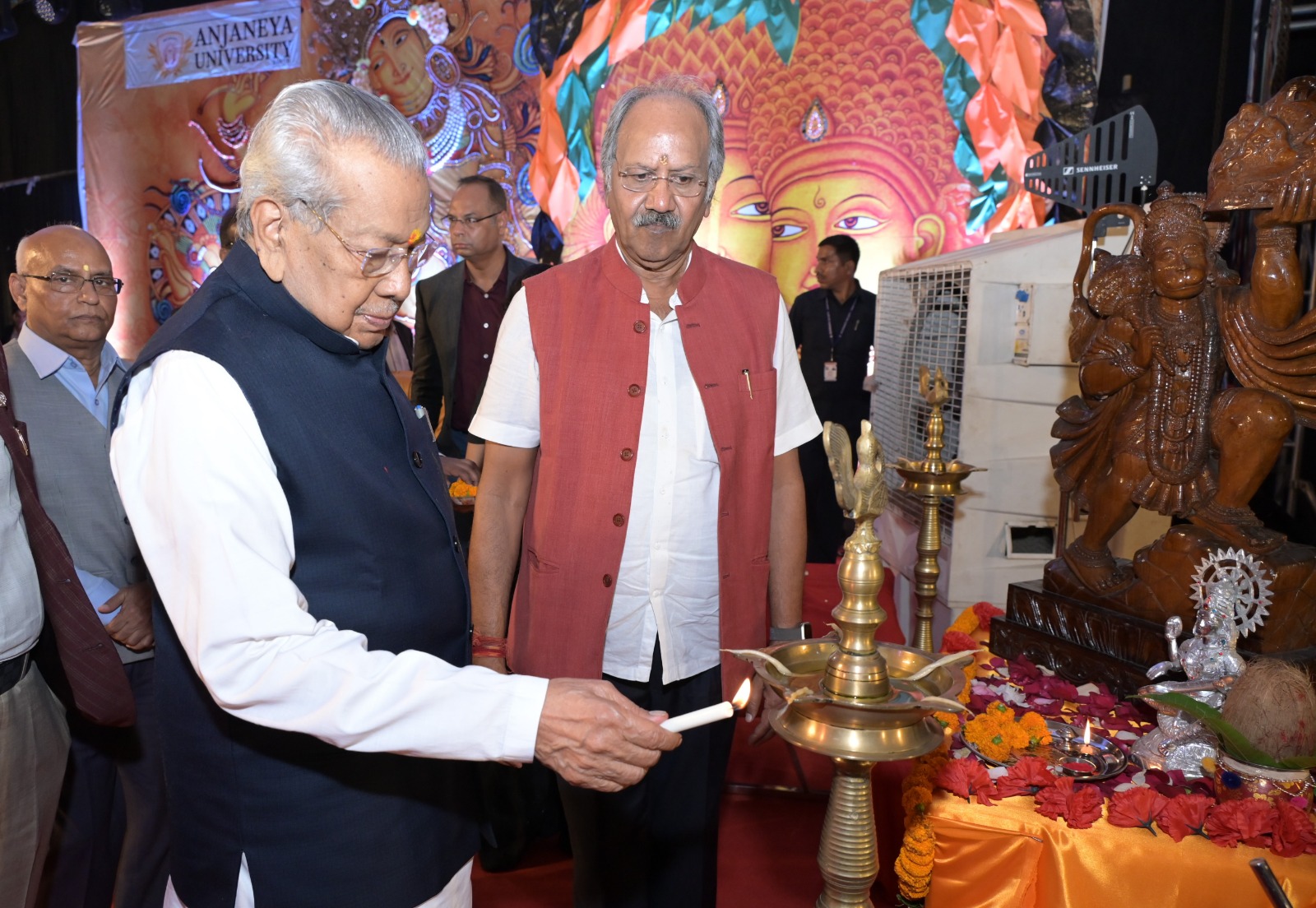  विद्यार्थियों को कौशल, ज्ञान और बुद्धि से लैस करना समय की मांग हैः राज्यपाल