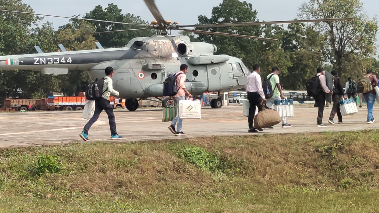 दूरस्थ मतदान केंद्रों के लिए मतदान दल रवाना.... 223 उम्मीदवारों की किस्मत का फैसला करेंगे मतदाता