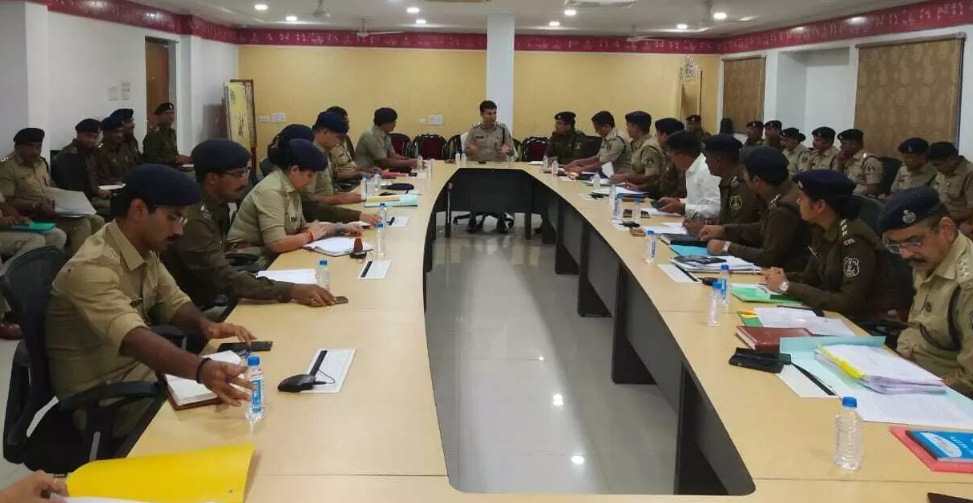शहर में बढ़ते अपराध पर एसएसपी नाराज... सीएसपी, डीएसपी सहित थाना प्रभारियों को दो टूक