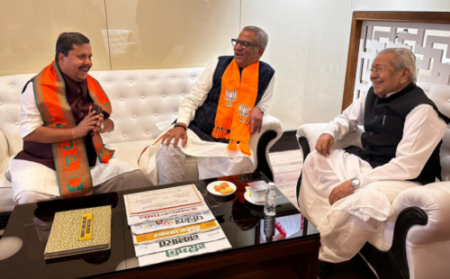 राज्यपाल विश्वभूषण हरिचंदन से मिले भाजपा के प्रदेश प्रभारी ओम माथुर, नीतिन नवीन