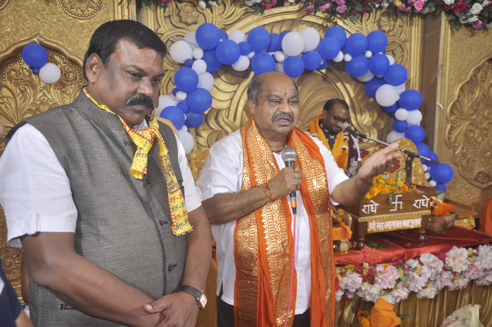  भागवत श्रवण कर रही महतारियों से बोले विधायक पुरंदर, हर साल मिलेंगे अब आपको 12 हजार
