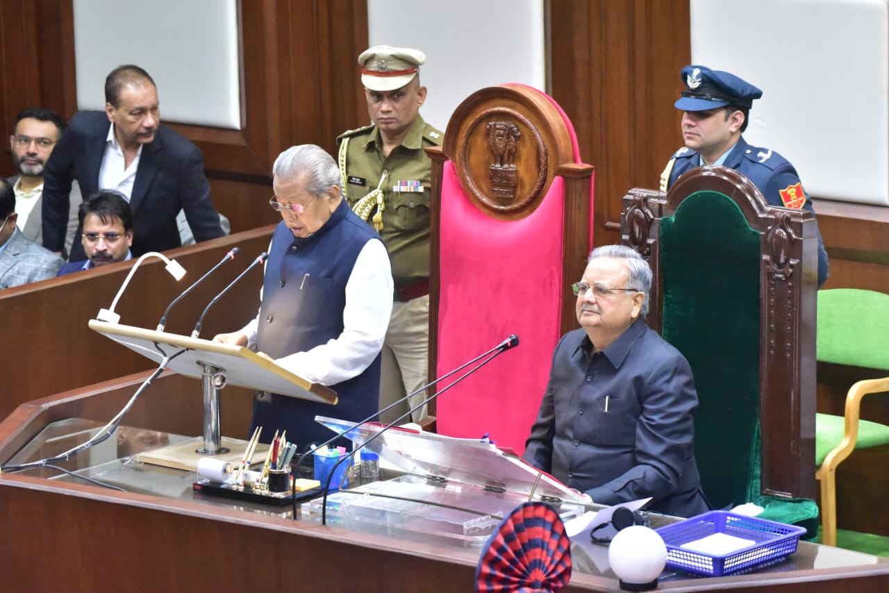 राज्यपाल हरिचंदन ने छत्तीसगढ की 6वीं विधानसभा के प्रथम सत्र को किया संबोधित